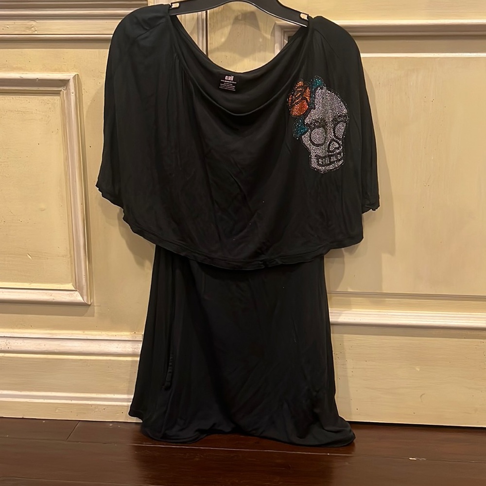 E.vil Women Black Long Sleeve Top Skull Detail Size M
